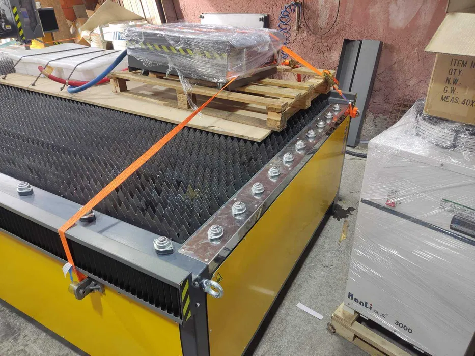 CNCMAN METALCUTTER 1500 LS Fiber лазер для швидкої та точної різки металу